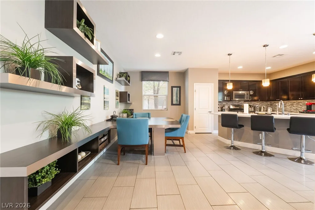 4946 Mesa Verde, Las Vegas, NV 89139