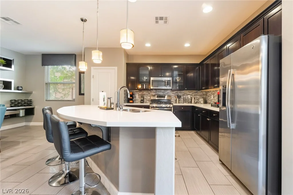 4946 Mesa Verde, Las Vegas, NV 89139