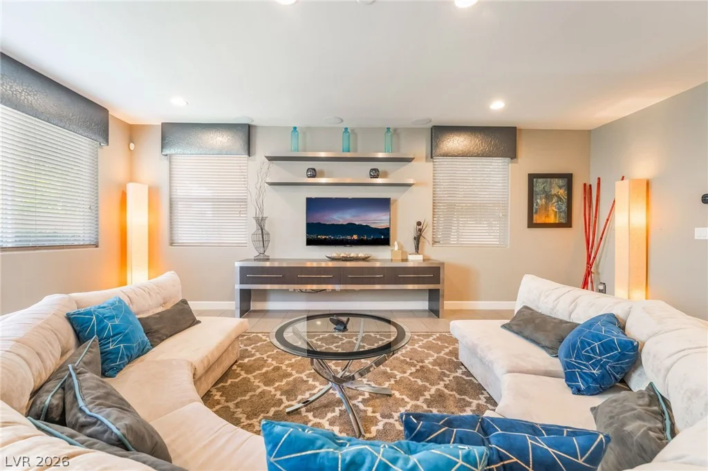 4946 Mesa Verde, Las Vegas, NV 89139