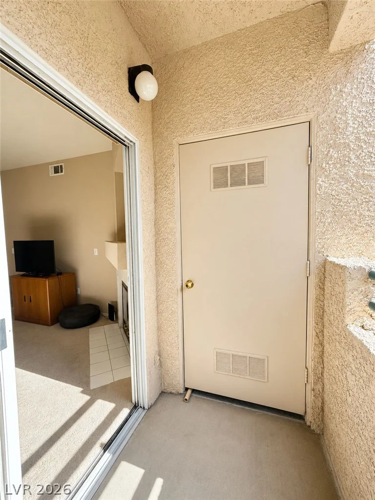 5415 Harmon, Las Vegas, NV 89103