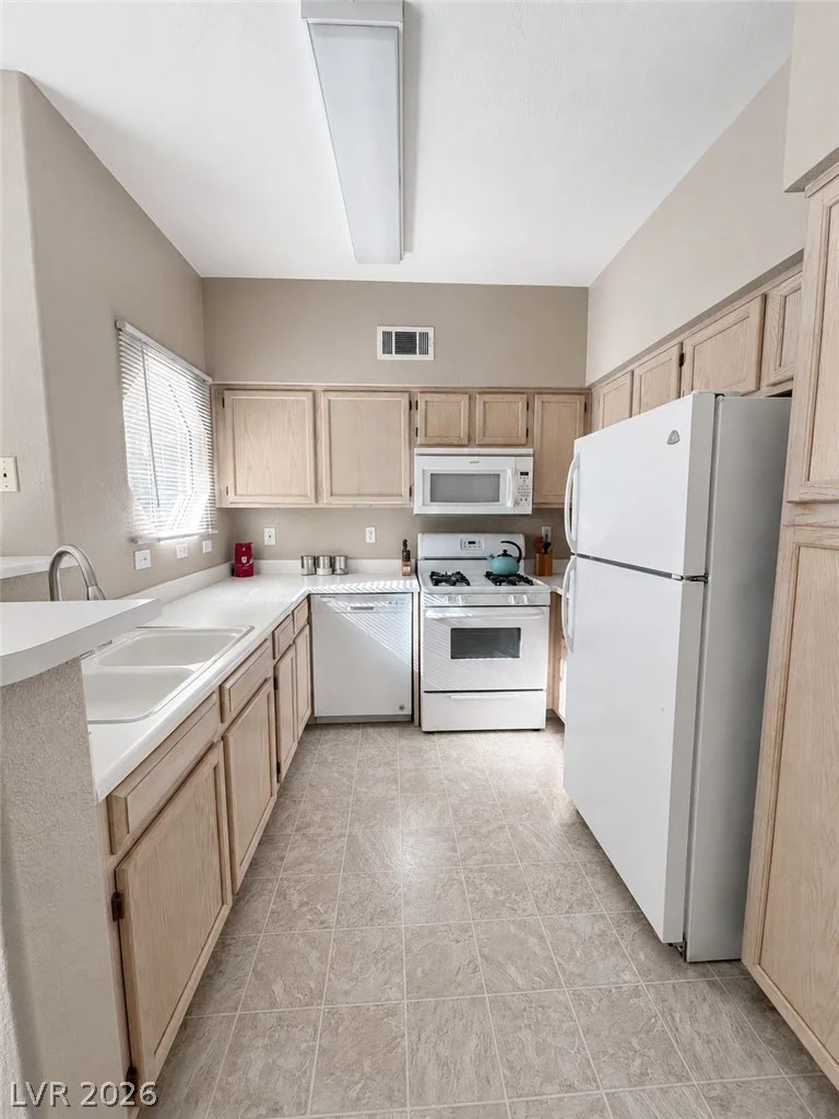 5415 Harmon, Las Vegas, NV 89103