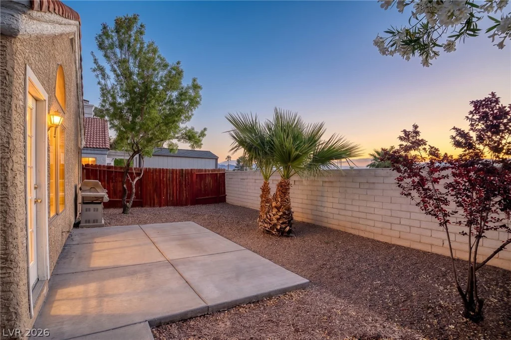 2708 Ironside, Las Vegas, NV 89108