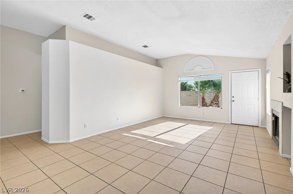 2708 Ironside, Las Vegas, NV 89108
