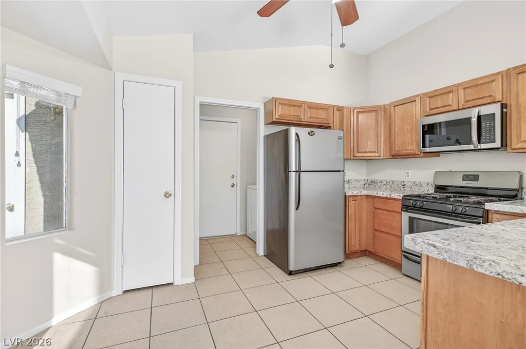 2708 Ironside, Las Vegas, NV 89108