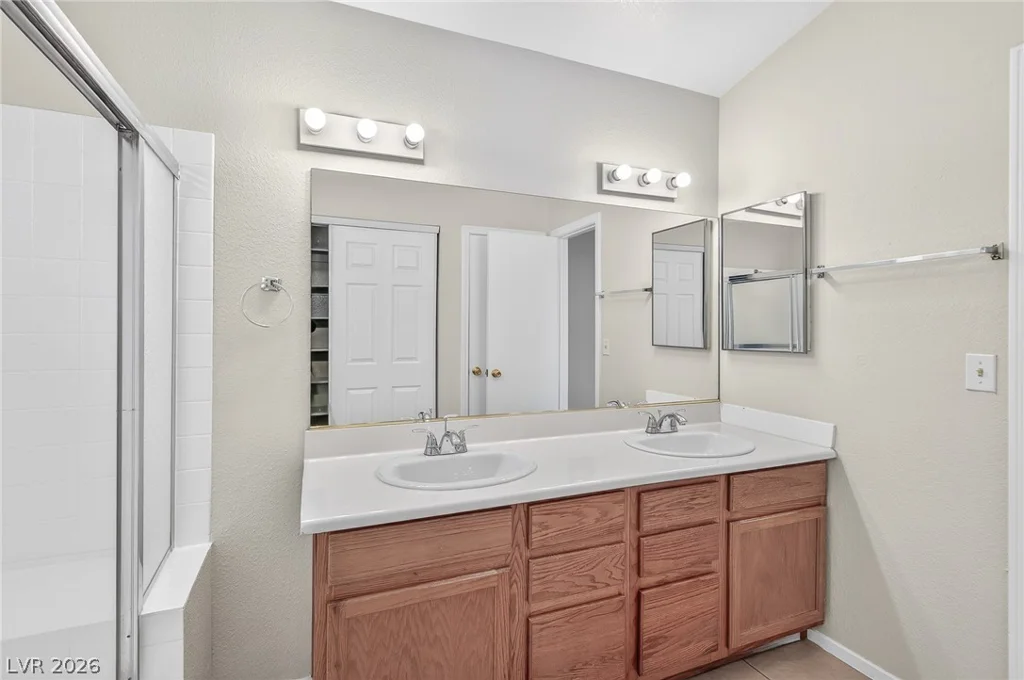 2708 Ironside, Las Vegas, NV 89108