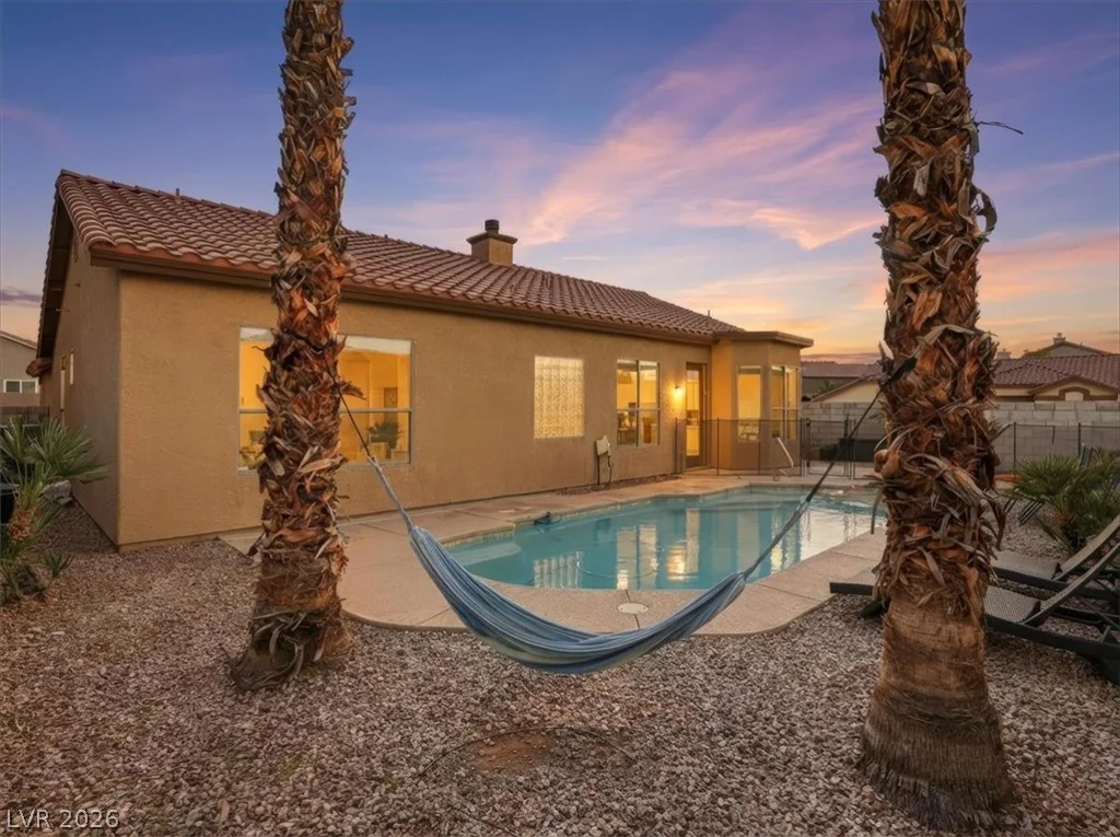 1562 Harwood, Henderson, NV 89012