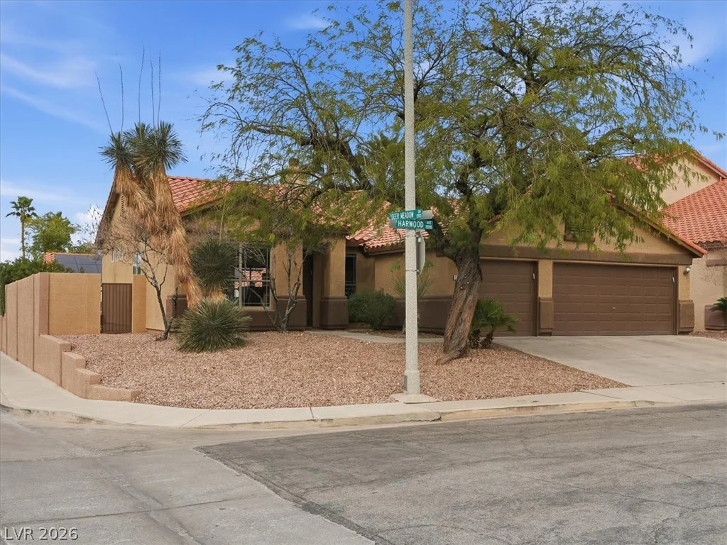 1562 Harwood, Henderson, NV 89012