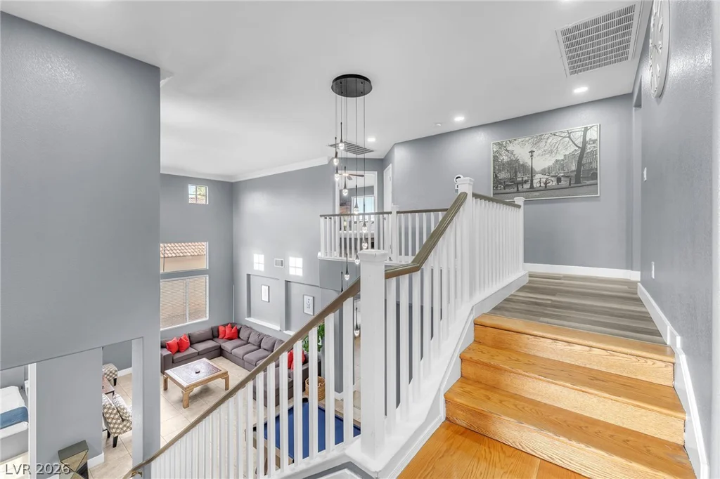 8951 Venetia, Las Vegas, NV 89123