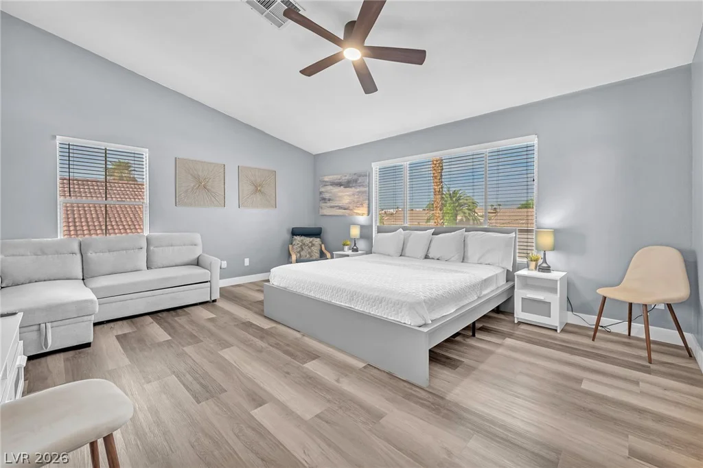 8951 Venetia, Las Vegas, NV 89123