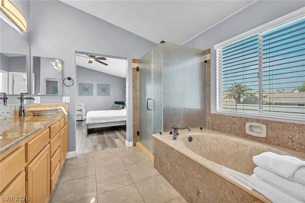 8951 Venetia, Las Vegas, NV 89123