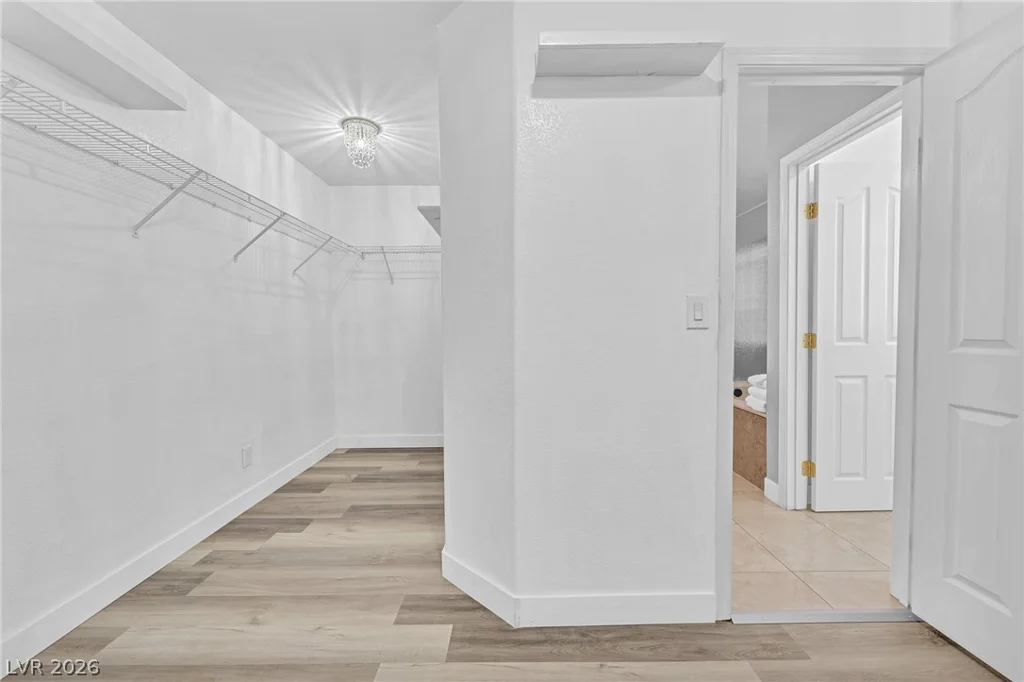 8951 Venetia, Las Vegas, NV 89123