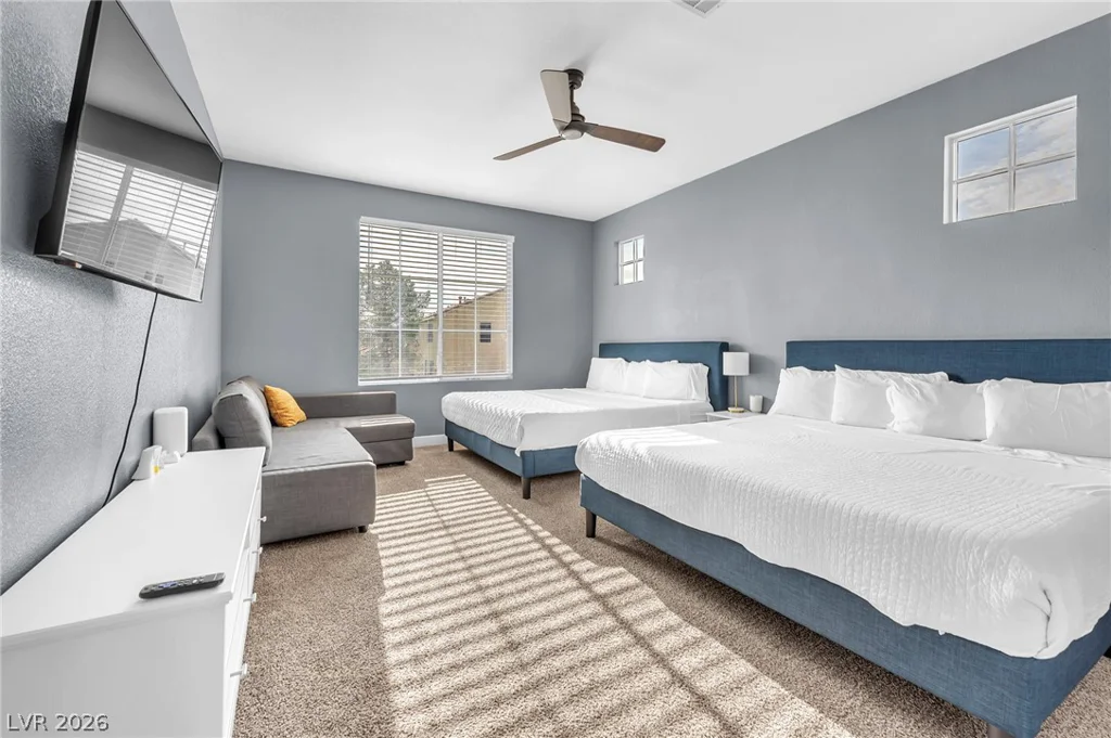 8951 Venetia, Las Vegas, NV 89123