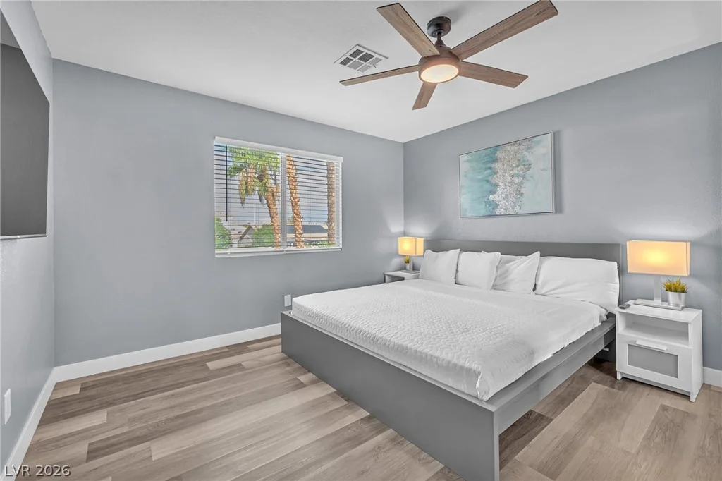 8951 Venetia, Las Vegas, NV 89123