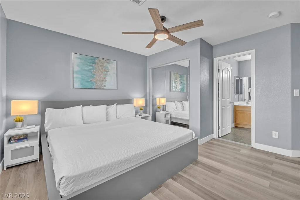 8951 Venetia, Las Vegas, NV 89123