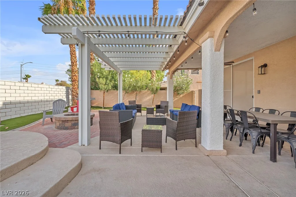 8951 Venetia, Las Vegas, NV 89123