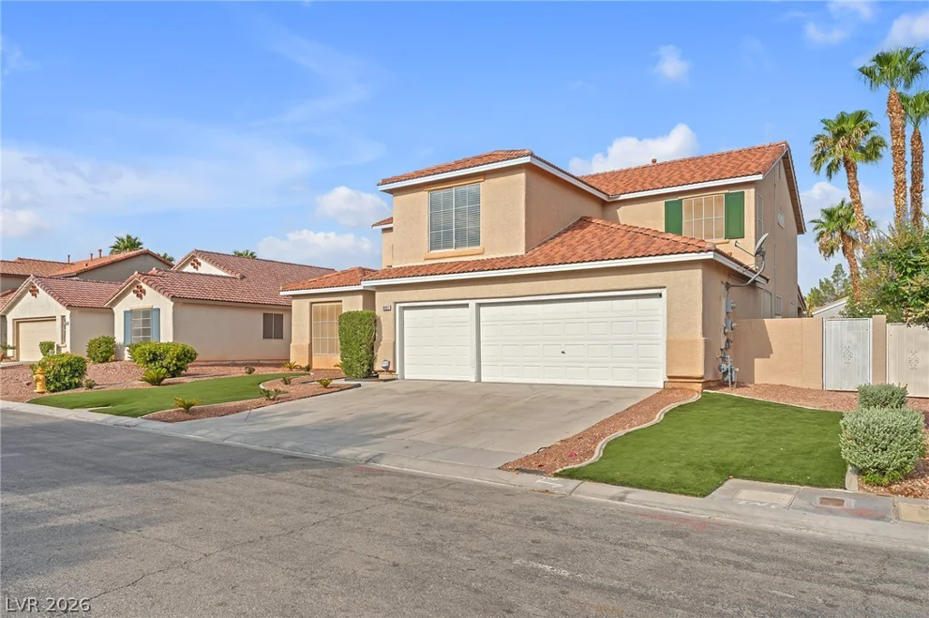 8951 Venetia, Las Vegas, NV 89123
