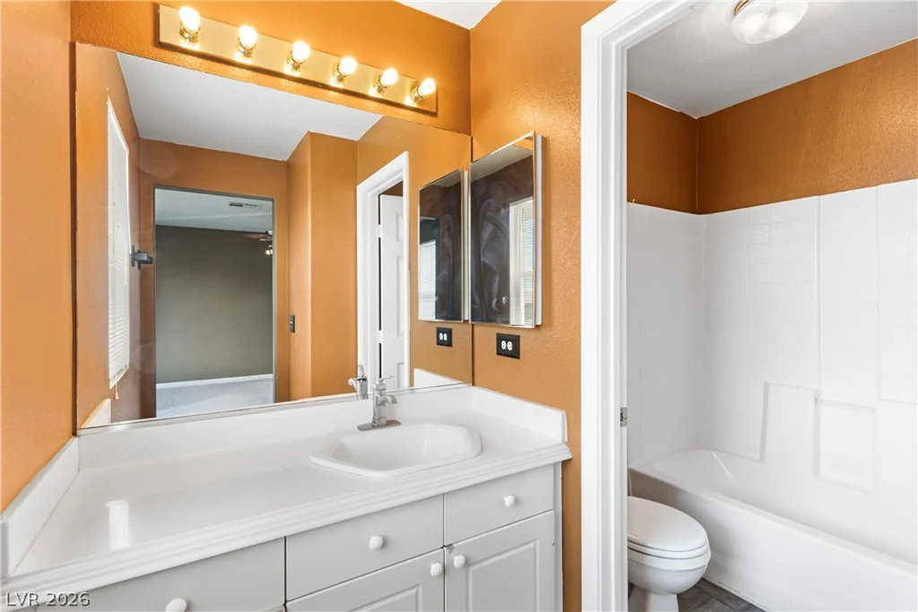 8436 Clear, Las Vegas, NV 89147