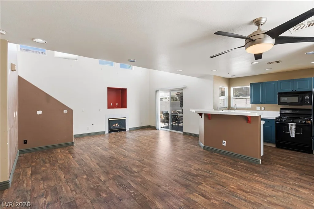 8436 Clear, Las Vegas, NV 89147