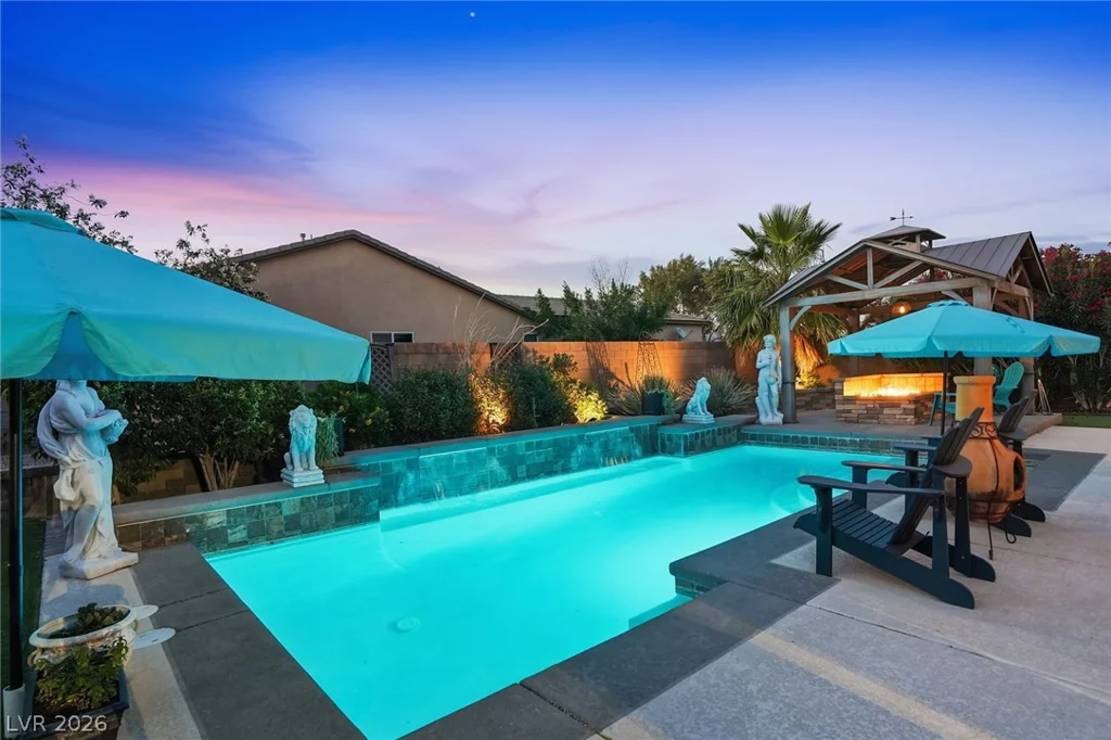 8713 Long Winter, Las Vegas, NV 89131