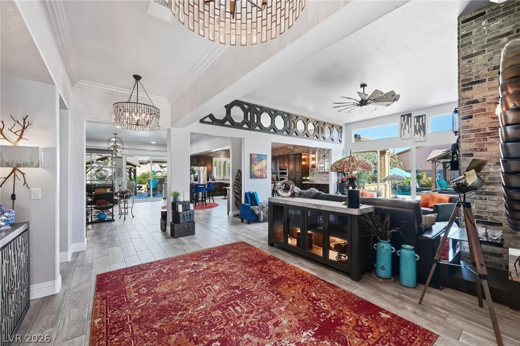 8713 Long Winter, Las Vegas, NV 89131