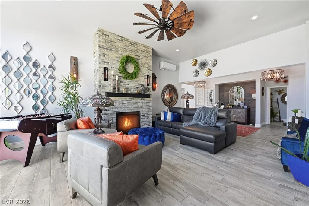 8713 Long Winter, Las Vegas, NV 89131