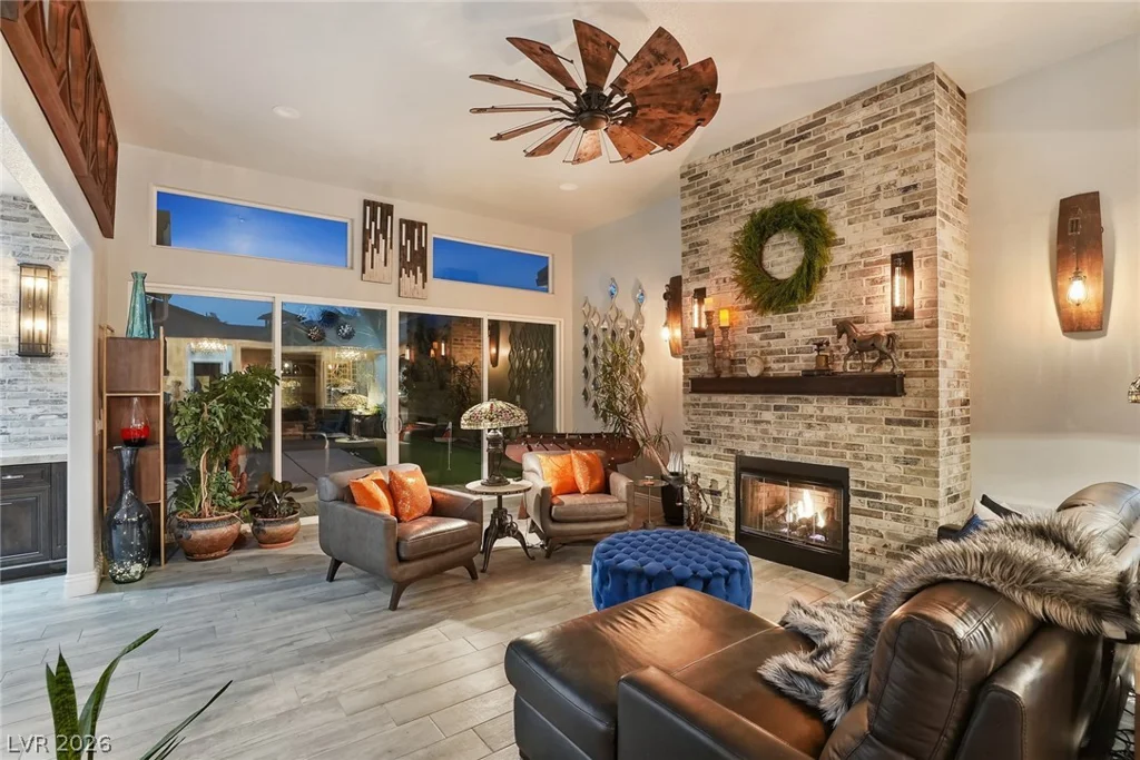 8713 Long Winter, Las Vegas, NV 89131