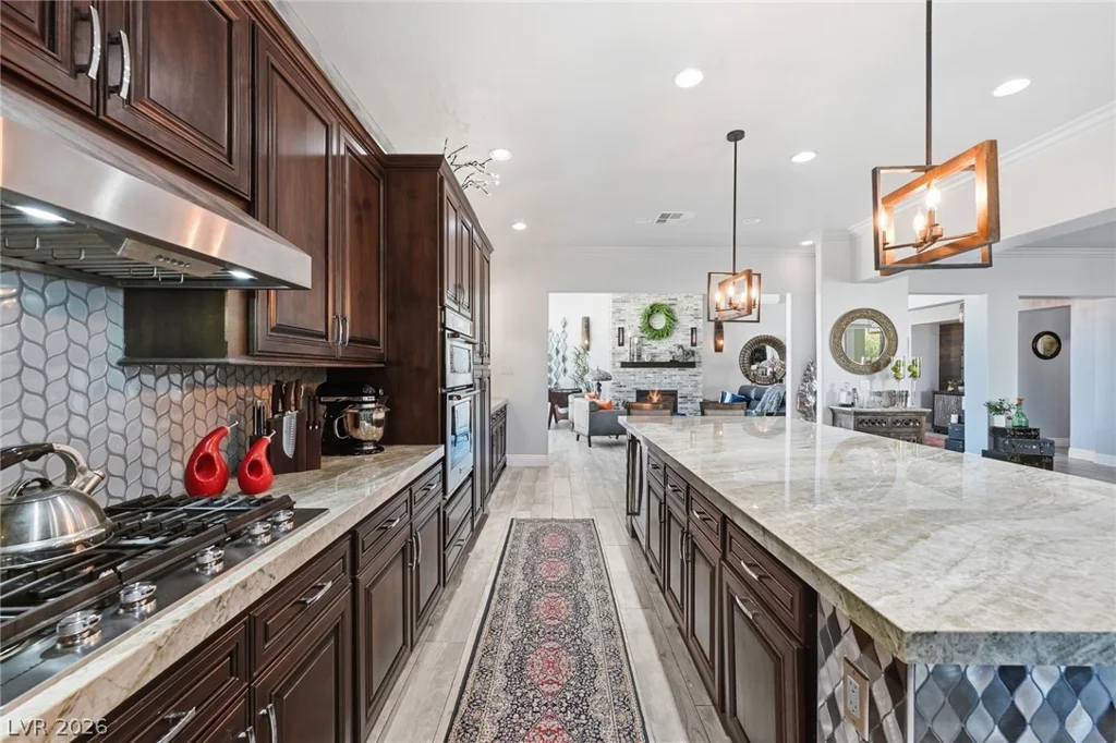 8713 Long Winter, Las Vegas, NV 89131