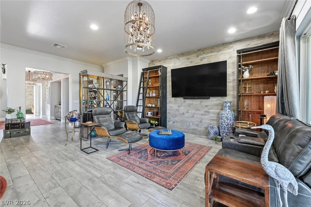 8713 Long Winter, Las Vegas, NV 89131