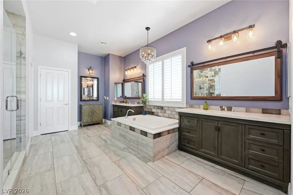 8713 Long Winter, Las Vegas, NV 89131