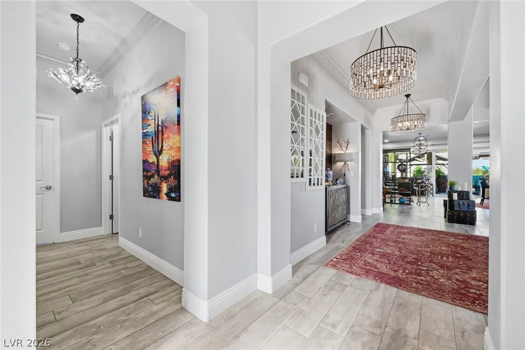 8713 Long Winter, Las Vegas, NV 89131