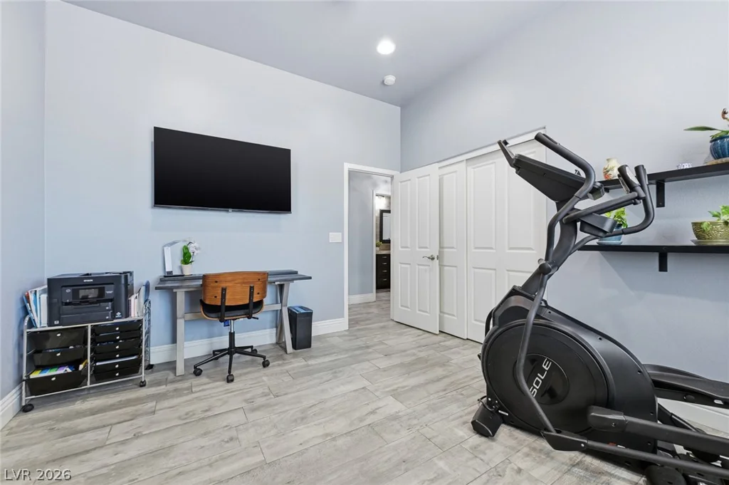 8713 Long Winter, Las Vegas, NV 89131
