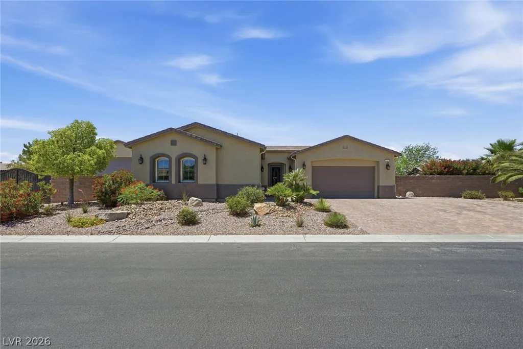 8713 Long Winter, Las Vegas, NV 89131