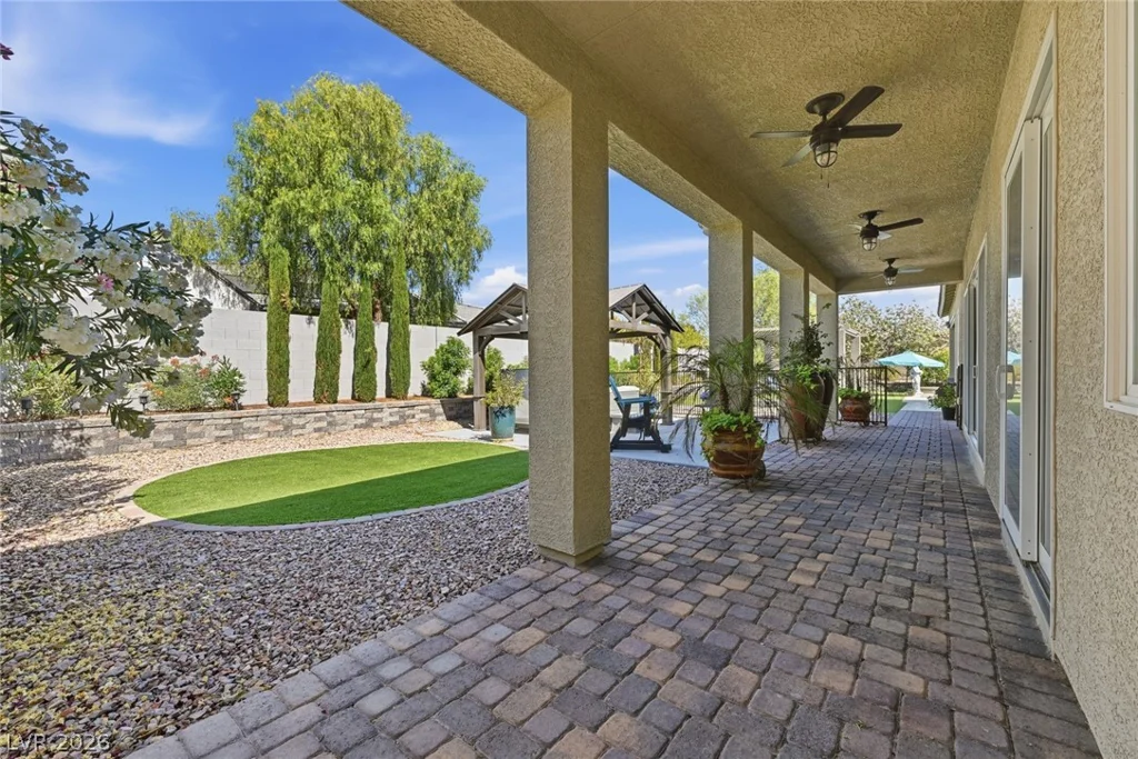 8713 Long Winter, Las Vegas, NV 89131