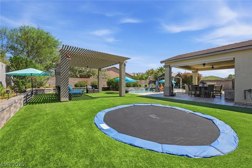 8713 Long Winter, Las Vegas, NV 89131