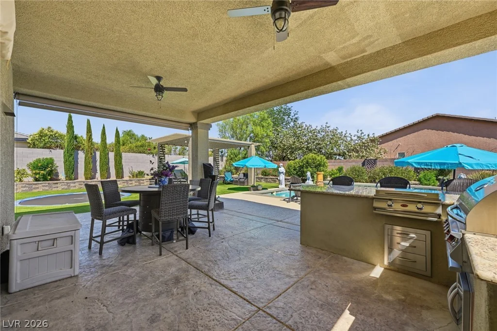 8713 Long Winter, Las Vegas, NV 89131