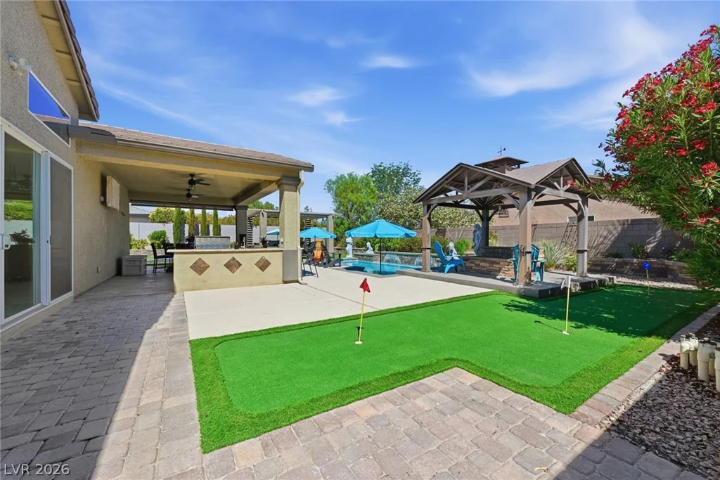 8713 Long Winter, Las Vegas, NV 89131