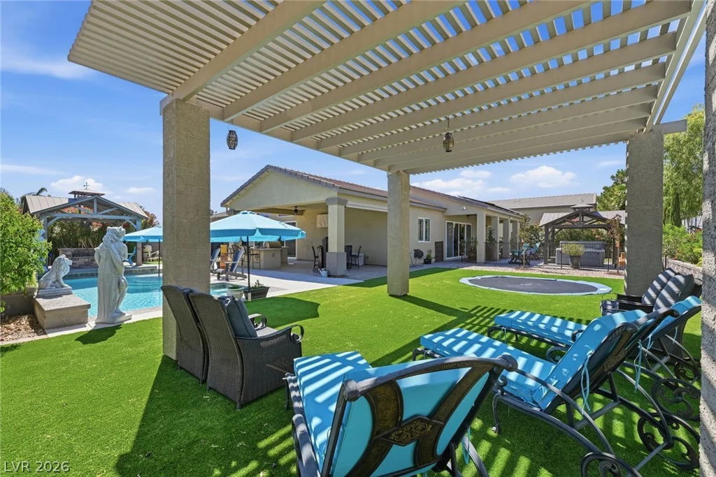8713 Long Winter, Las Vegas, NV 89131
