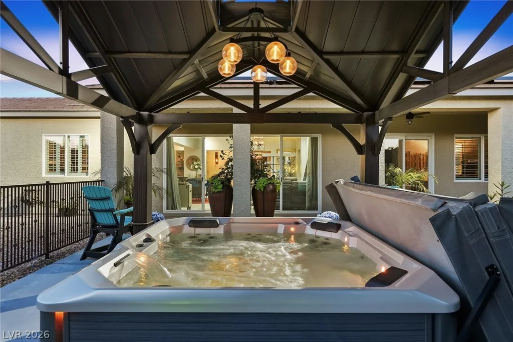8713 Long Winter, Las Vegas, NV 89131
