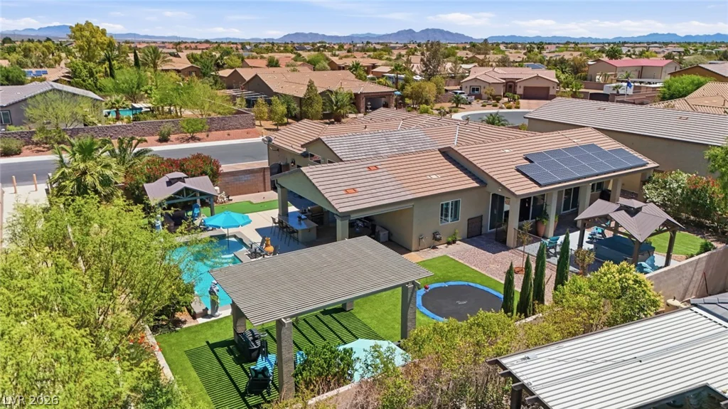 8713 Long Winter, Las Vegas, NV 89131