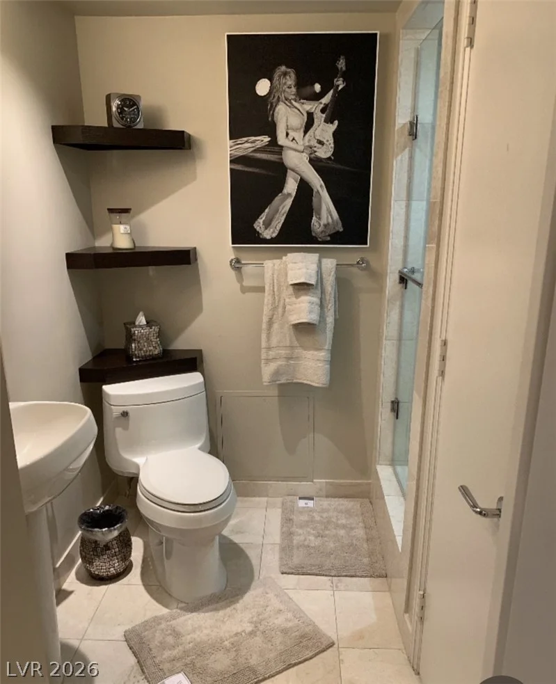 222 Karen, Las Vegas, NV 89109