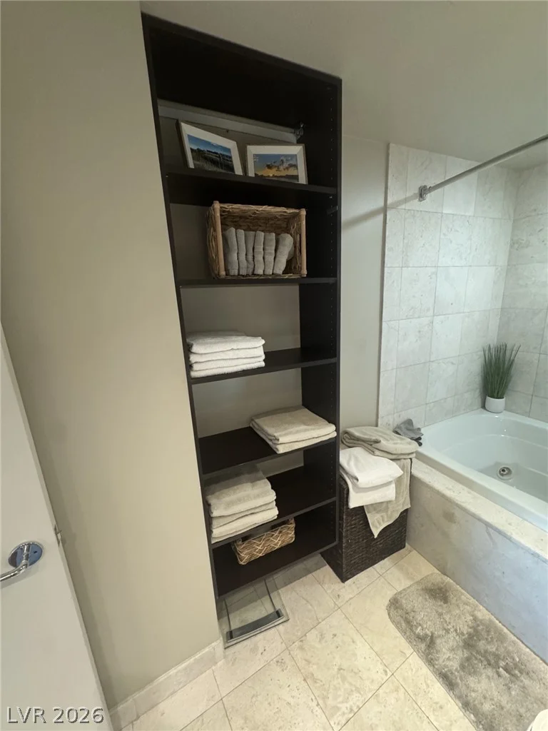 222 Karen, Las Vegas, NV 89109