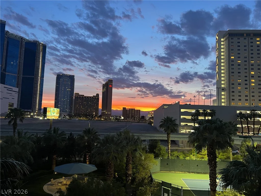 222 Karen, Las Vegas, NV 89109