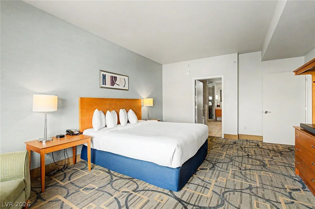211 Flamingo, Las Vegas, NV 89169