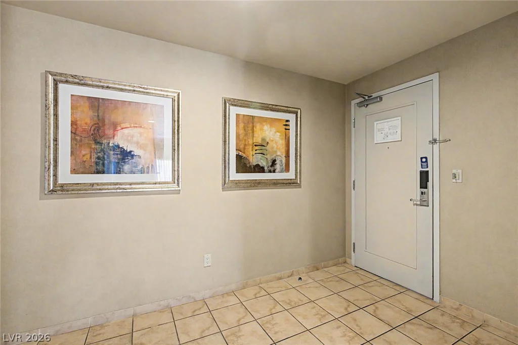 211 Flamingo, Las Vegas, NV 89169