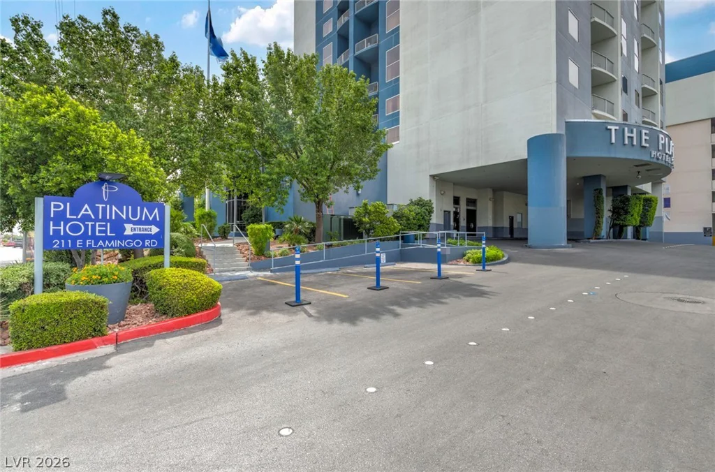 211 Flamingo, Las Vegas, NV 89169