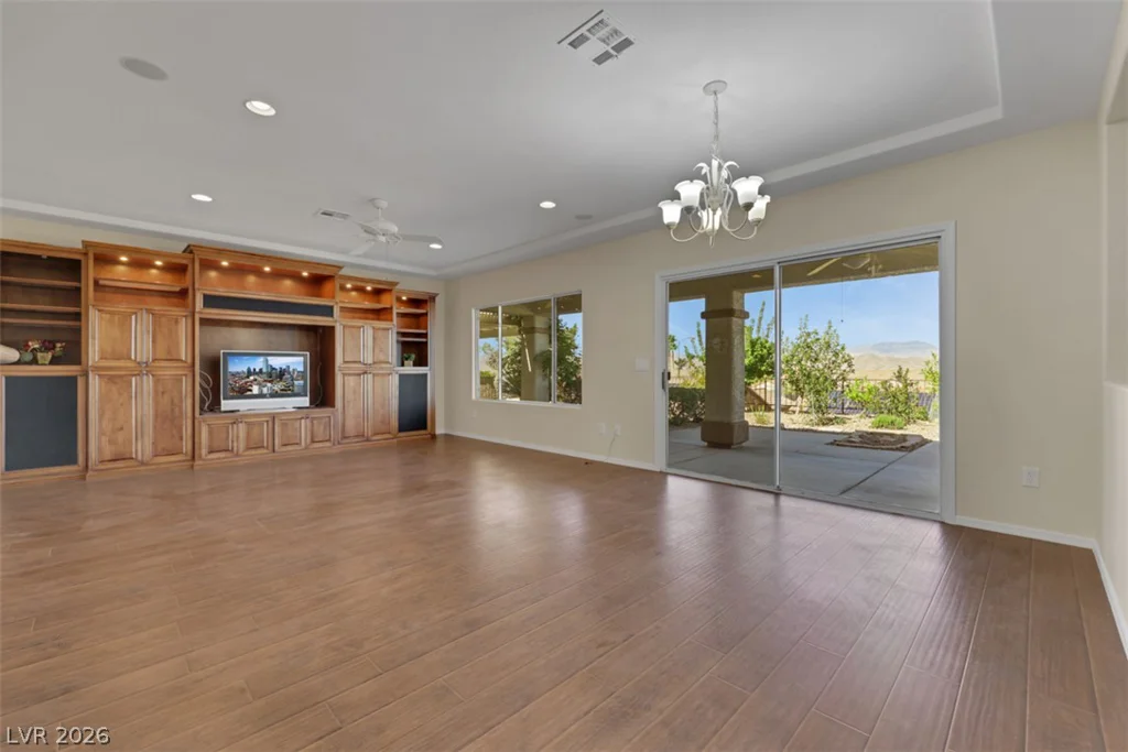 2093 Mountain City, Henderson, NV 89052