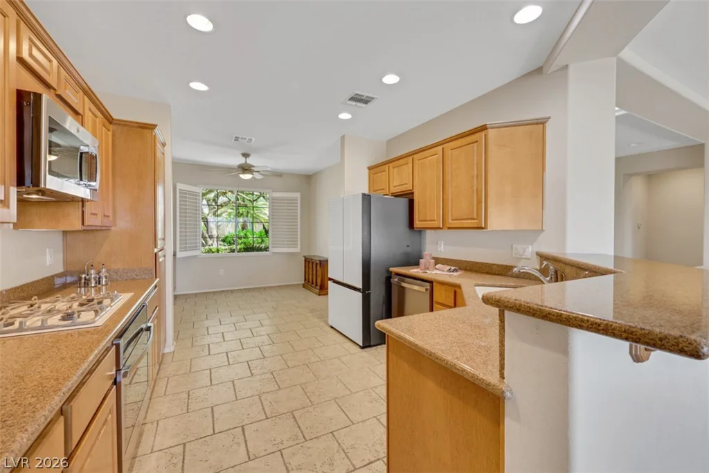 2093 Mountain City, Henderson, NV 89052
