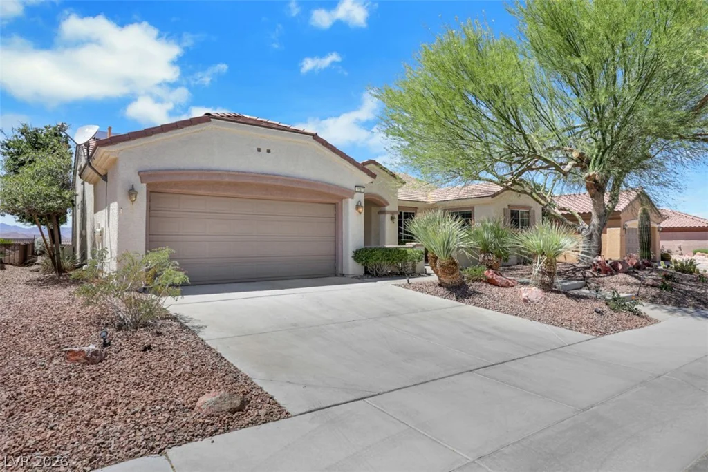 2093 Mountain City, Henderson, NV 89052