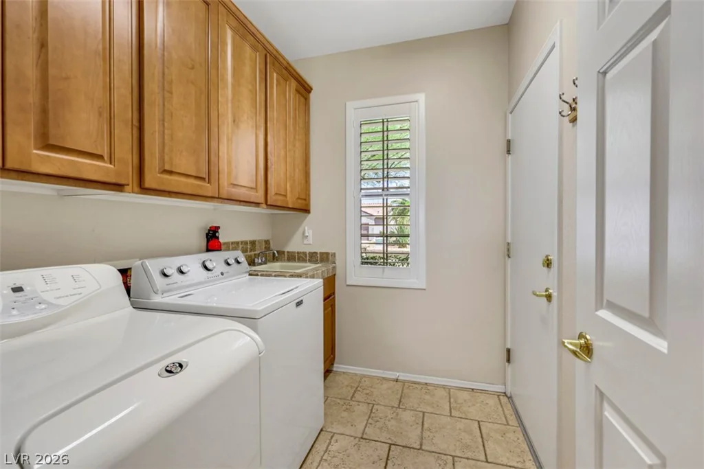 2093 Mountain City, Henderson, NV 89052