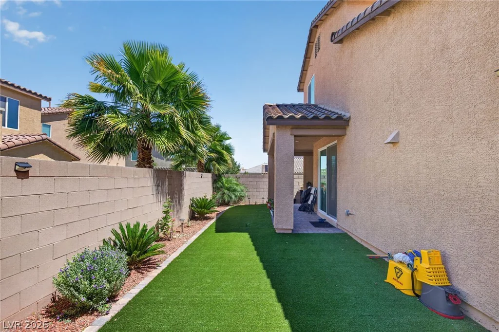 3988 Le Baron, Las Vegas, NV 89141